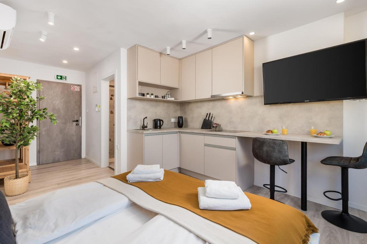 Apartments Penkala Rijeka Exterior foto